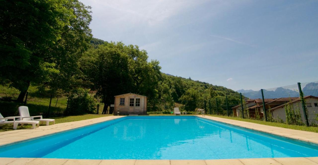 L'Hermitage, spacieux appartement avec vue et piscine by LocationlacAnnecy, LLA Selections Talloires Extérieur photo