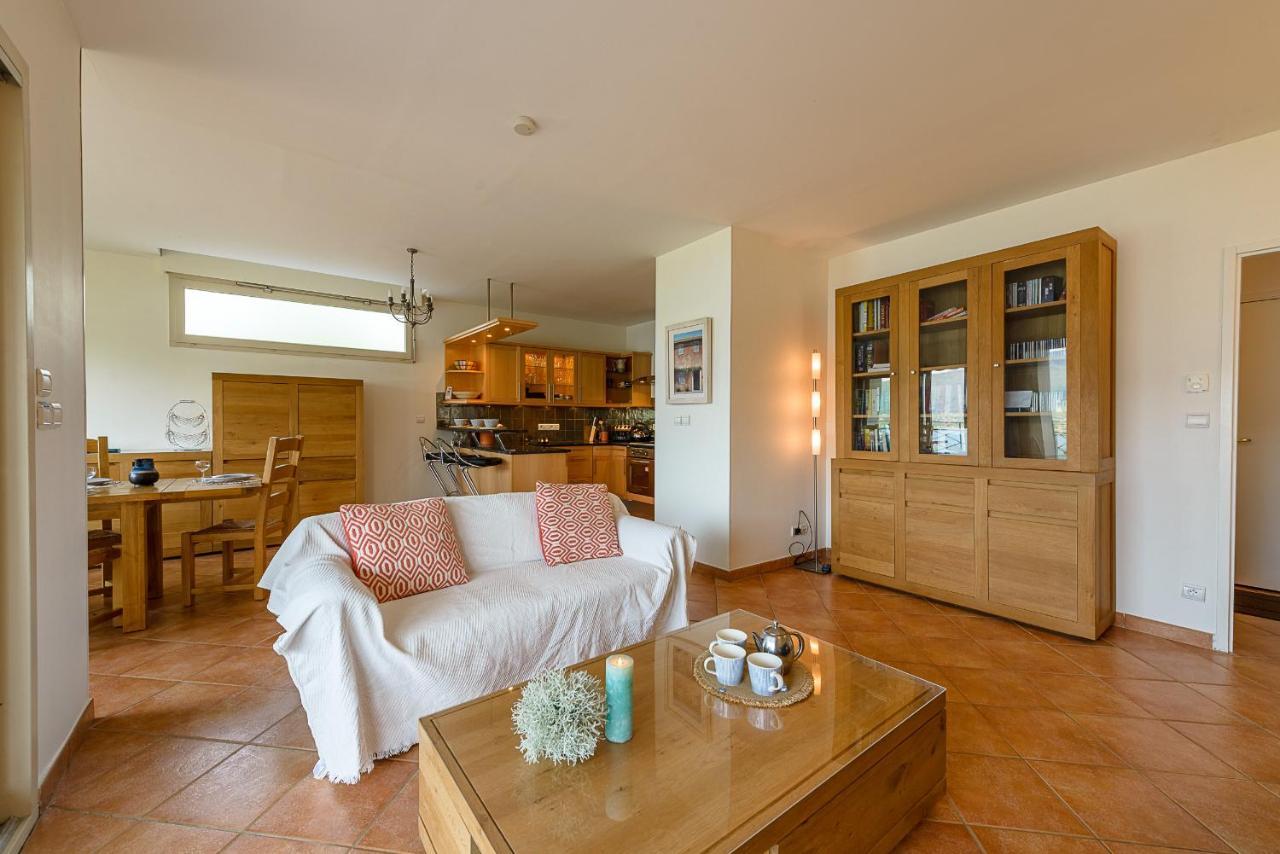 L'Hermitage, spacieux appartement avec vue et piscine by LocationlacAnnecy, LLA Selections Talloires Extérieur photo